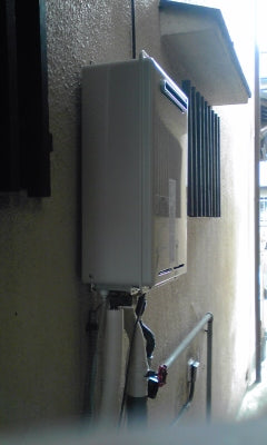 給湯器交換工事・ガス配管交換　大阪府堺市中区　RUJ-V2011W-A-set