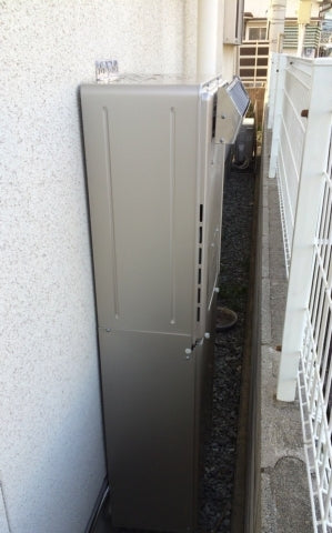 給湯器交換（狭所作業）・循環液除去・試運転・調整費　兵庫県西宮市　RVD-E2401SAW2-1A-set