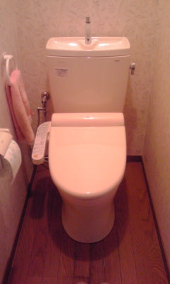 洋式便器交換工事　大阪府大阪市東住吉区　CS220B+SH221BAS他 - After