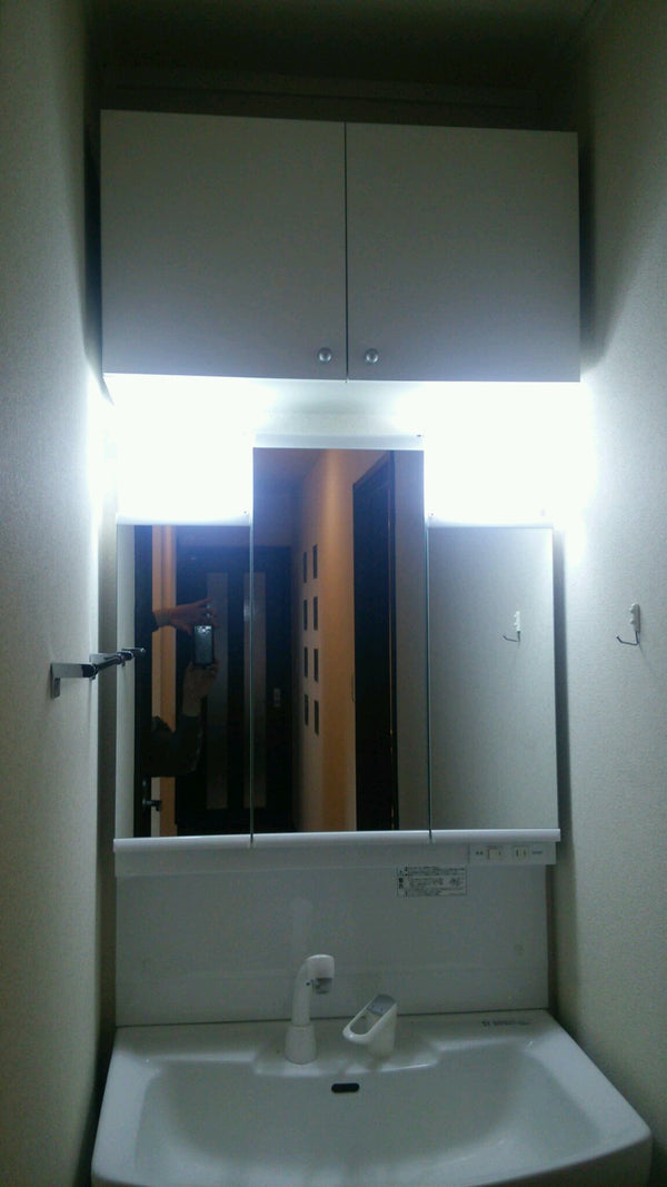 ミラーキャビネット交換・トイレ内壁付収納交換工事　埼玉県越谷市　MFTV1-753TXP