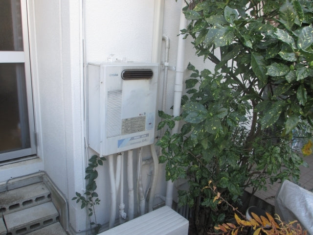 給湯器交換工事（ガス可とう管交換え共）　東京都町田市　RUF-A2400SAW-Aset13A - Before