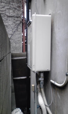 給湯器交換工事/循環交換（ハツリ有）　大阪府大阪市東淀川区　RUJ-V2011W-A-set
