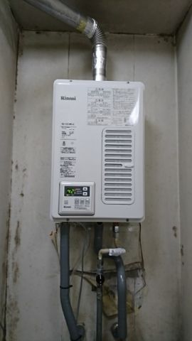 ガス給湯器 洗面化粧台交換工事　滋賀県大津市　RUX-V1615SWFA-E-LPG