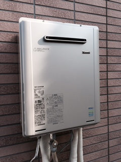 給湯器交換工事/リモコン化粧カバー取付　神奈川県横浜市鶴見区　RUF-E2405SAW-13A-set
