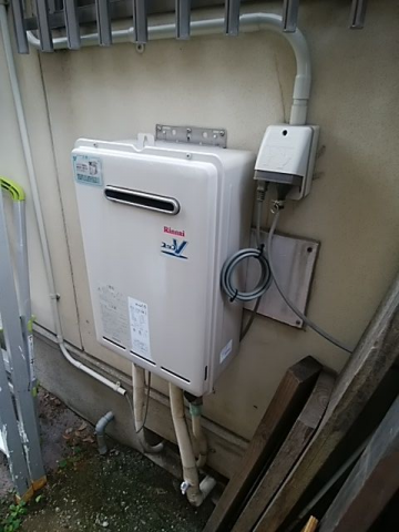 ガス給湯器交換工事　大阪府和泉市　RUF-A1615SAW-A-13A - Before
