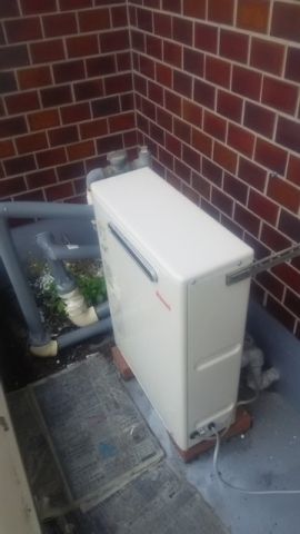 ガス給湯器交換工事　愛知県名古屋市千種区　RUX-A1613G-13A