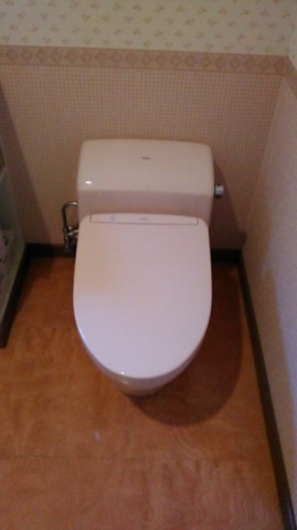便座交換工事　静岡県富士市