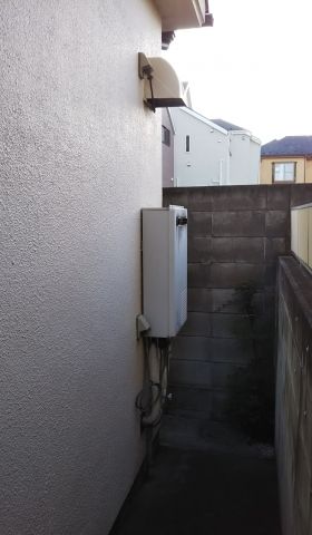 ガス給湯器交換工事　東京都三鷹市　RUF-A1615SAW-A-set-13A - Before