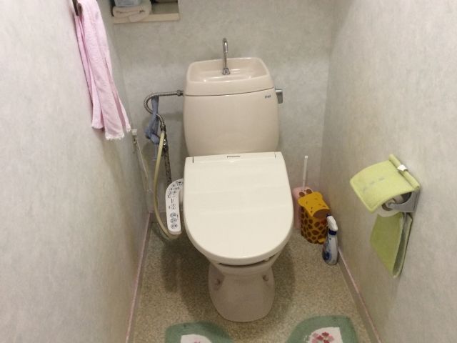 トイレ交換工事　愛知県名古屋市天白区　YBC-ZA10PM-YDT-ZA180PM-BW1 - Before