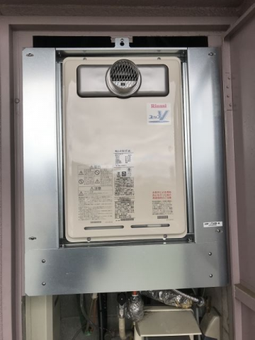 ガス給湯器交換工事　兵庫県西宮市　RUJ-V1611T-A-13A