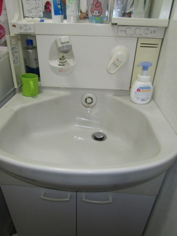 洗面化粧台交換工事　埼玉県春日部市　AR2N-605SY-U-K-VP1H - Before