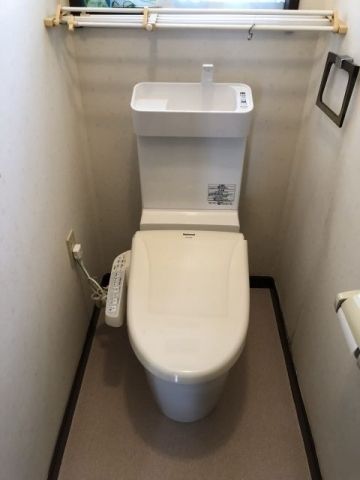 トイレ交換工事　大阪府豊能郡豊能町　XCH301WST