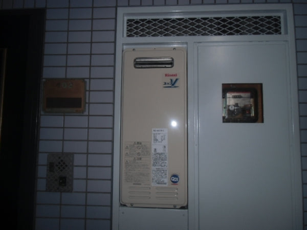 給湯器交換工事　東京都台東区　RUX-VS1616W-E-set