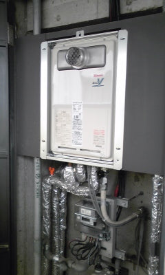 給湯器・扉内ボックス・ふろアダプタ交換工事　大阪府大阪市福島区　00001