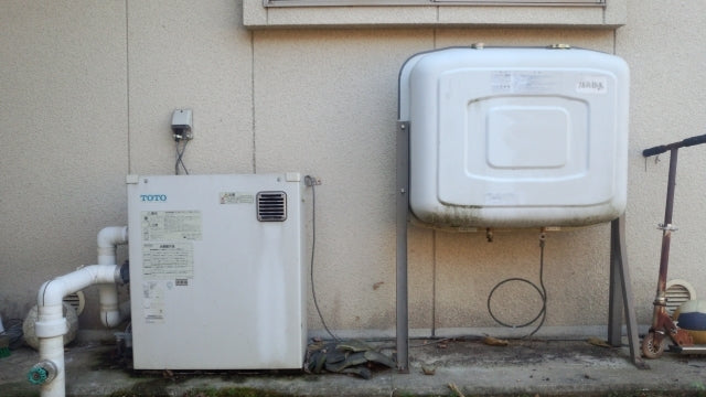 石油給湯器交換工事・オイルタンク移設工事　岡山県倉敷市　OQB-307Y - Before