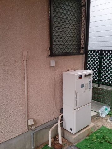 ガス給湯器交換工事　兵庫県宝塚市　RVD-E2405AW2-1-A-set-13A - Before