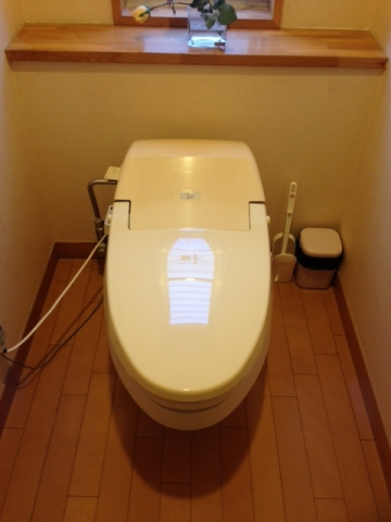 トイレ交換工事　高知県高知市　XCH1101WS-sale - Before