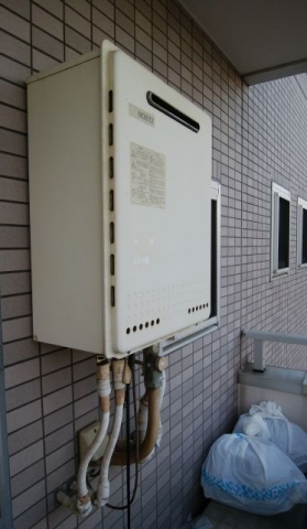 ガス給湯器交換工事　東京都大田区　RUF-A2405AW-A-set-13A - Before