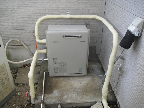 給湯器交換工事・給湯給水配管交換え・ガス配管接続・電熱ヒーター交換え・オイルタンク撤去処分　群馬県前橋市　RUX-E2400G-set