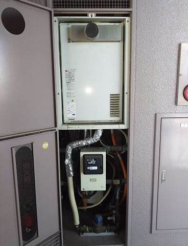 ガス給湯器交換工事　静岡県静岡市清水区　GTH-2044SAWX-T-1-BL-set-13A - Before