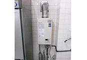 ガス給湯器交換工事　大阪府大阪市　 - Before