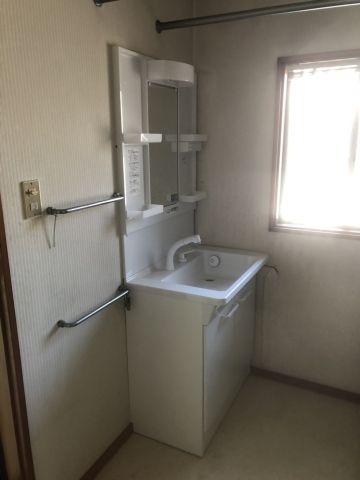 トイレ 洗面化粧台交換工事　埼玉県秩父郡皆野町　CES968M-NW1 - After