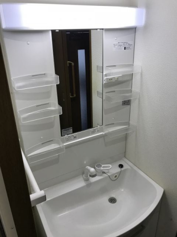 洗面化粧台交換工事　兵庫県神戸市中央区　GQM75KSCW+GQM75K1SMK+GQM001DG