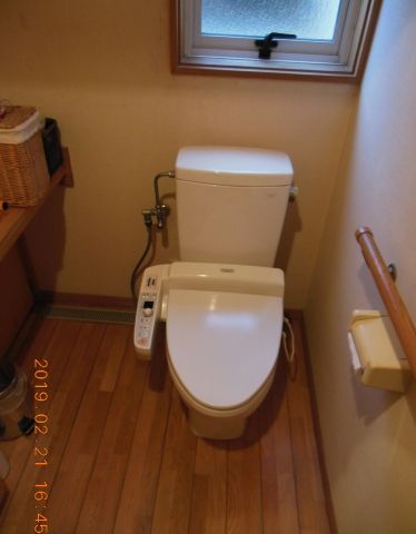トイレ交換工事　神奈川県中郡二宮町　XCH1401WS - Before