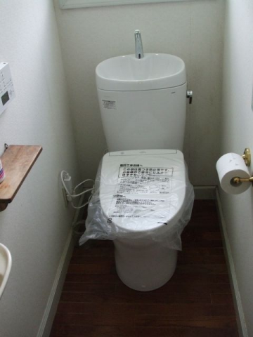 トイレ交換工事　福島県白河市　CS330BH-SH333BN-NW1