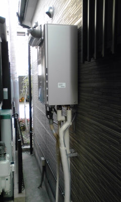 給湯器交換工事/排気カバー取付　大阪府堺市北区　RUF-E2405SAW-13A-set