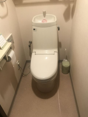 トイレ交換工事　東京都江戸川区 - Before