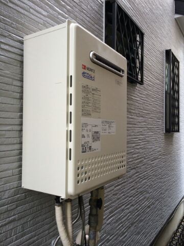給湯器交換+狭所工事　大阪府和泉市　GT-C2452SAWX2set13A