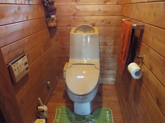 トイレ交換工事　愛知県新城市　CES9334L-SC1 - Before