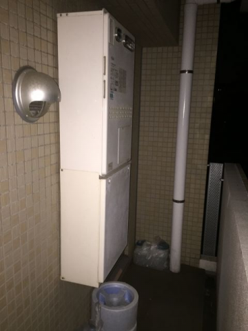 ガス給湯器交換工事　東京都世田谷区 - Before