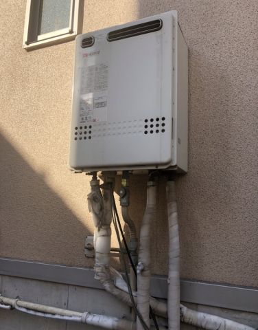 ガス給湯器 便座交換工事　東京都品川区　GT-2460SAWX-1 BL 13A - Before
