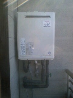 給湯器交換工事/ガス配管交換共　静岡県御殿場市　RUF-A2400SAW-Aset13A