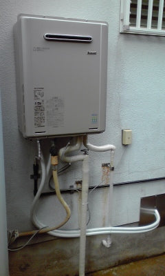 給湯器交換工事/循環アダプター交換/追い焚き配管追加工事/ガス配管交換共　大阪府堺市西区　RUF-E2405SAW-13A