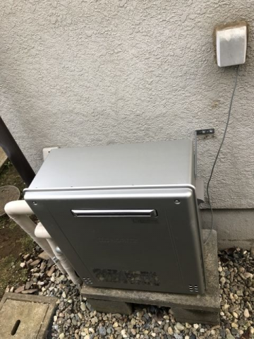 ガス給湯器交換工事　茨城県龍ケ崎市　GRQ-C2462SAX-BL-set-13A - After