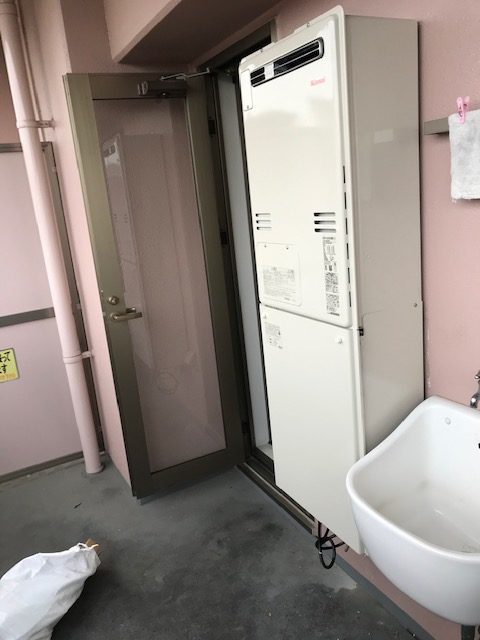 給湯器暖房交換工事　大阪府大阪市城東区　RUFH-A2400AW2-3-set-13A