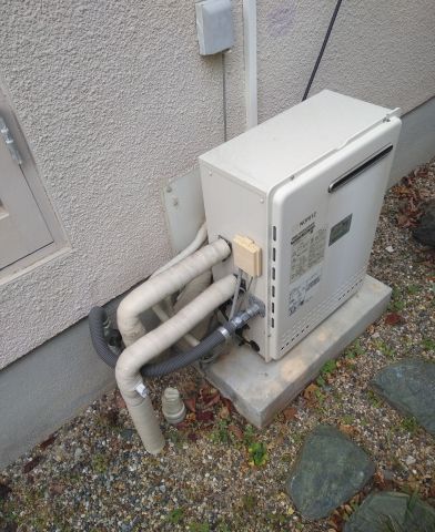 ガス給湯器交換工事　兵庫県川西市　RUF-A2400AG-A-set-13A - Before
