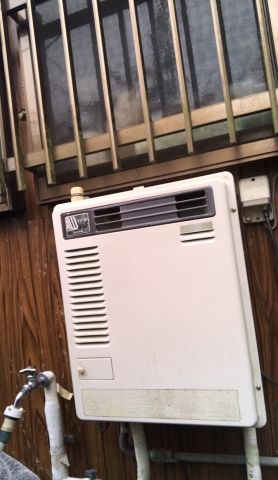 ガス給湯器交換工事　大阪府豊能郡豊能町　GQ-1639WS-1 - Before