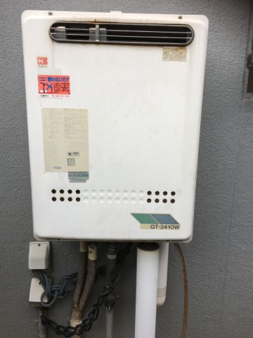 ガス給湯器交換工事　広島県広島市安芸区　GT-C2462SAWX-BL-set-13A - Before