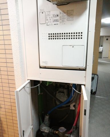 ガス給湯器　ビルトインガスコンロ交換工事　東京都墨田区　GTH-2444SAWX3H-1-BL-13A - Before