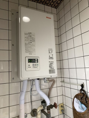ガス給湯器交換工事　神奈川県相模原市南区　RUX-V1615SFFBA-E-13A