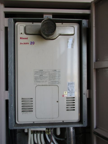 ガス給湯器交換工事　新潟県長岡市　RUFH-A2400AT2-3-set-13A - Before