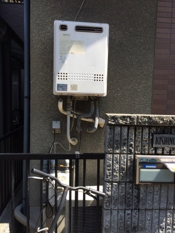 給湯器交換工事　大阪府八尾市　RUF-E2405SAW-13A-set - Before
