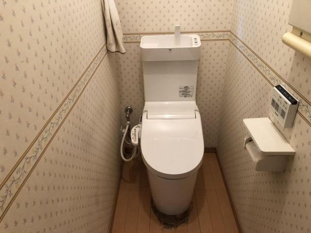 トイレ交換工事　大阪府高槻市　XCH3013WST - After