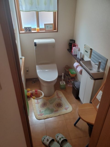 トイレ交換工事　新潟県阿賀野市　CES9898FR-SC1 - Before
