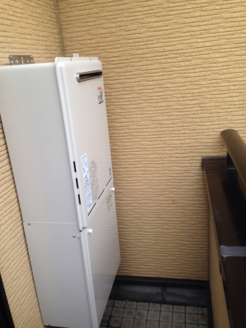 給湯器,配管カバー交換工事　東京都杉並区　RUF-A2400SAW-Aset13A - After