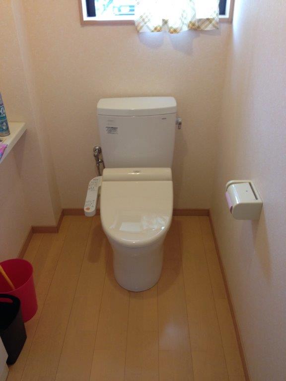 トイレ交換工事　新潟県五泉市　CS230B-SH230BA-W